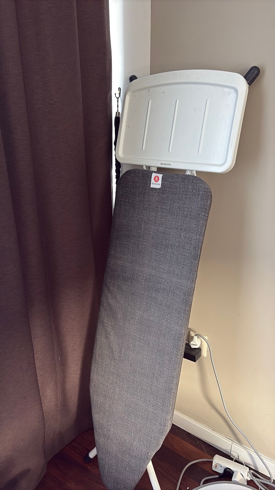 Brabantia strijkplank stoomstrijkijzer, Ophalen, Zo goed als nieuw
