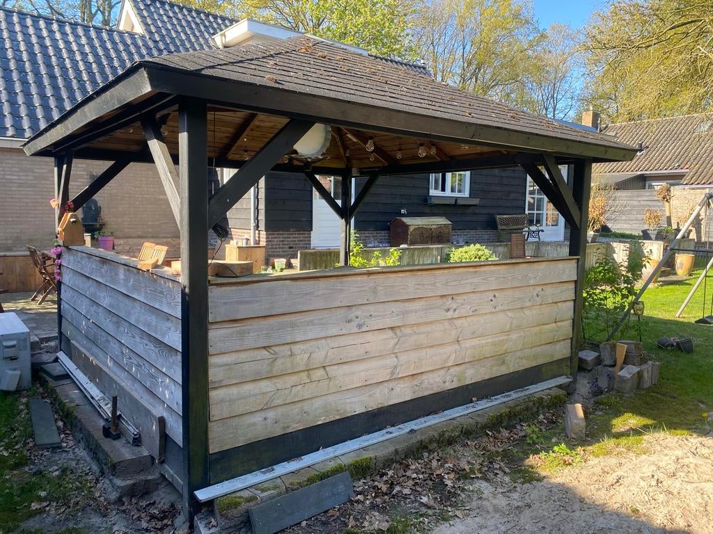 Ruim houten paviljoen met dak en zijwanden. Zelf demonteren., Ophalen, Gebruikt, 2 meter of meer, 4 tot 6 meter