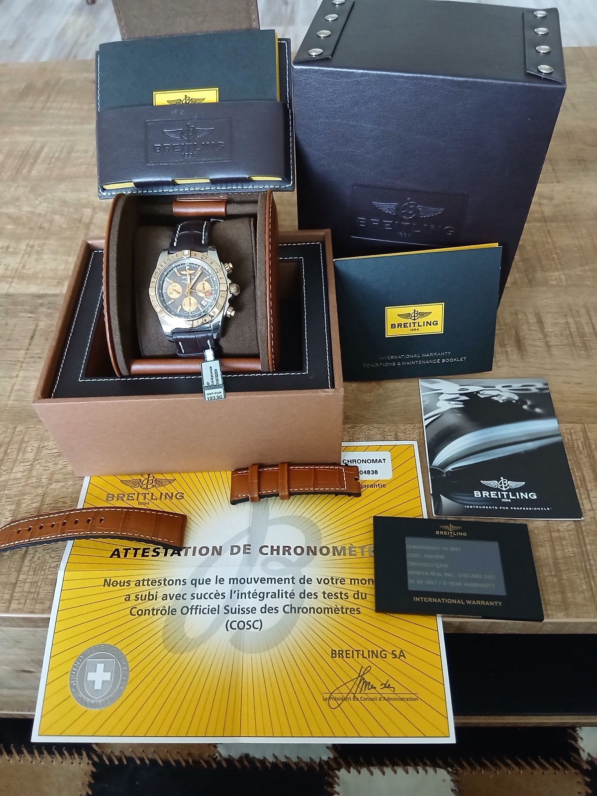 Breitling Chronomat B01 Chronograaf 44mm Staal/Goud GMT, Ophalen, Leer, Staal, Breitling