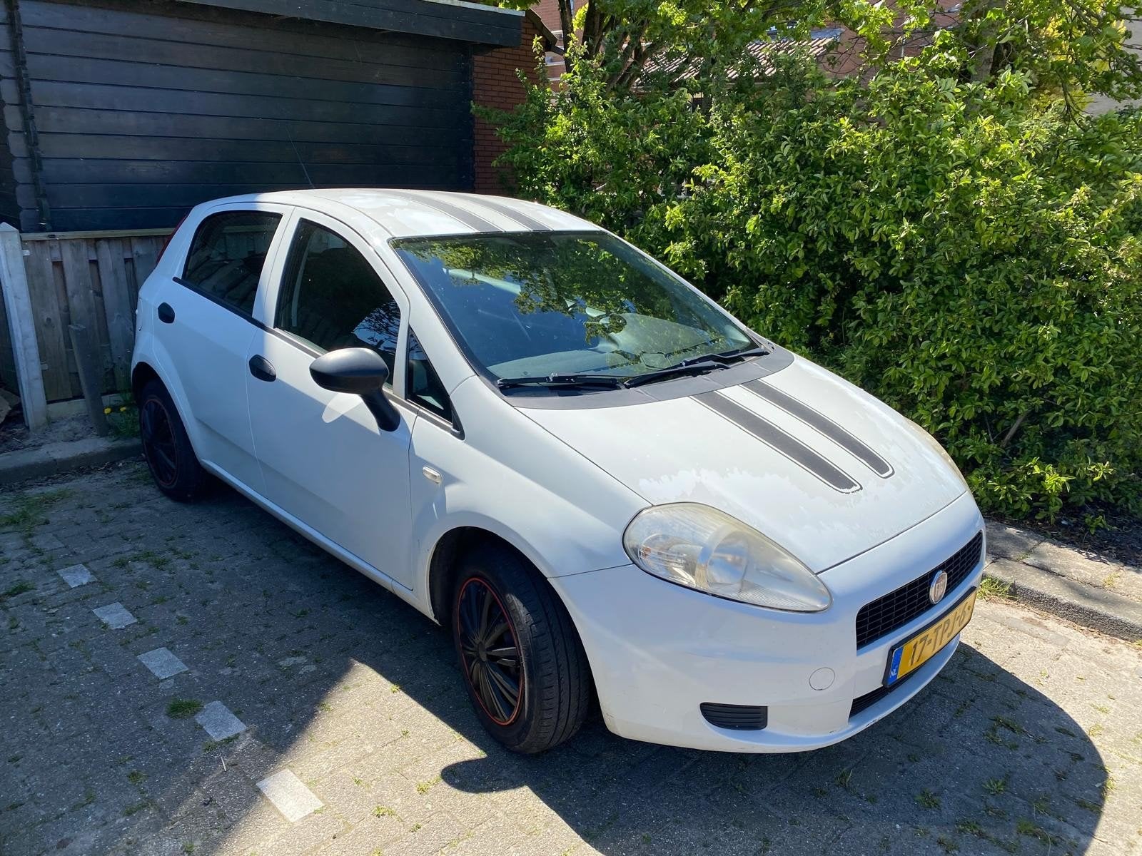 Fiat Punto 1.2 5DR 2011 Wit 14 maanden APK!, Auto's, Voorwielaandrijving, 1005 kg, 40 €/maand, 1242 cc