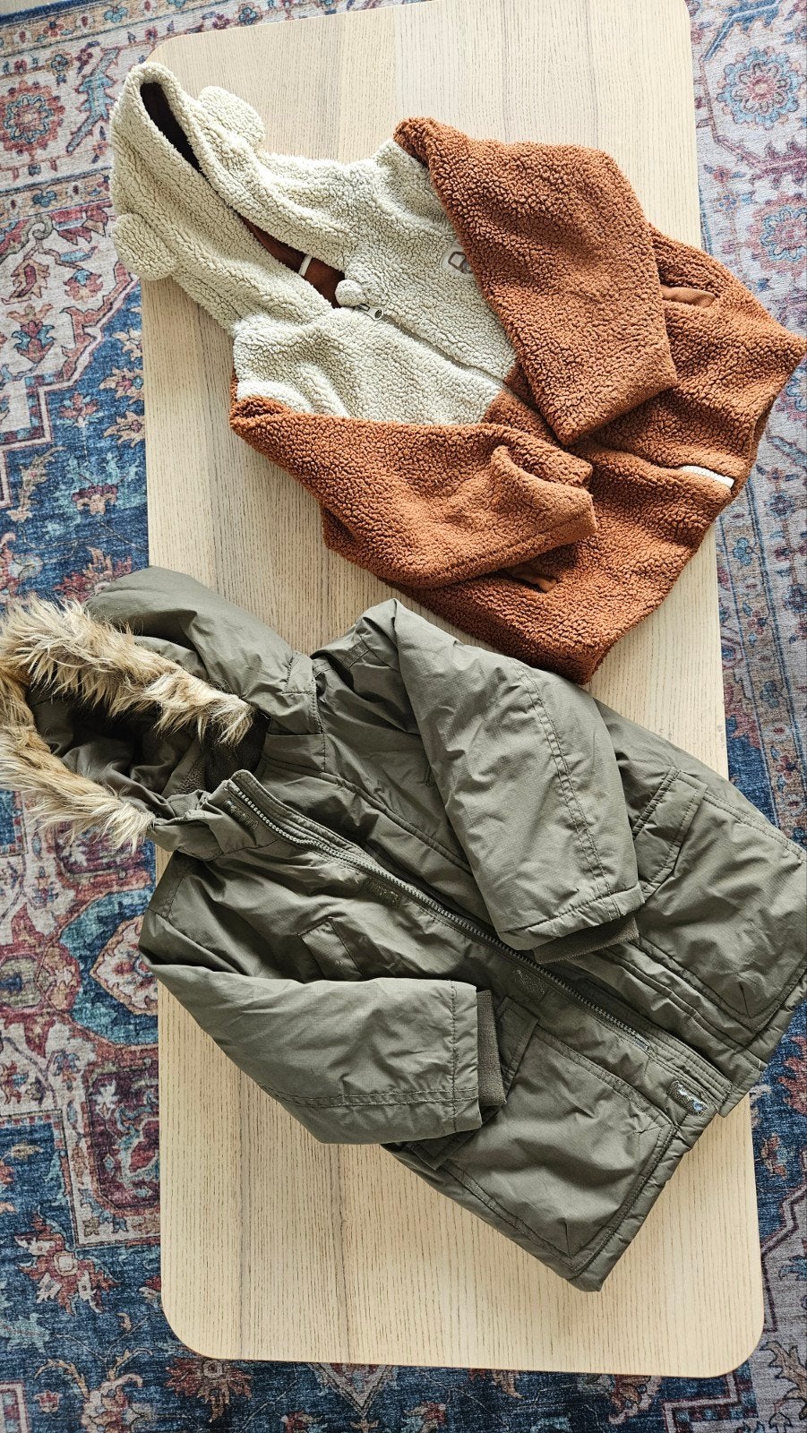 Kinderjassen: Warme winterjas en teddyvest 104 cm, Ophalen, Gebruikt, Onbekend, Jongen of Meisje