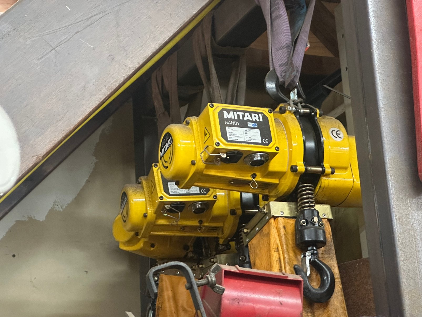 mitari kettingtakel 250kg elektrisch, Ophalen, Zo goed als nieuw, Elektrisch