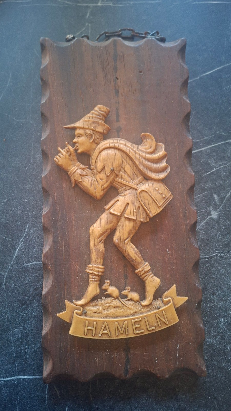 Houten wanddecoratie: De Rattenvanger van Hamelen, Antiek en Kunst, Ophalen of Verzenden, Handgemaakt, Wanddecoratie, 20 - 50 cm