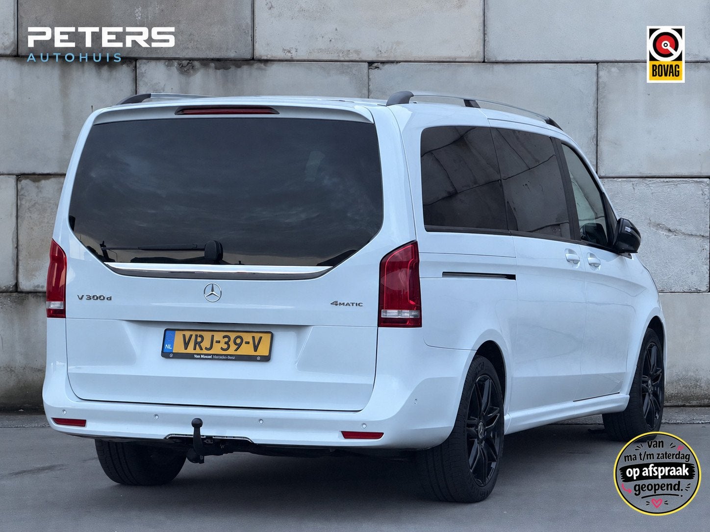 Mercedes V-klasse 300d 4-MATIC Exclusive AMG| Airmatic| Pano, Auto's, Gebruikt, 4 cilinders, Wit, Bedrijf