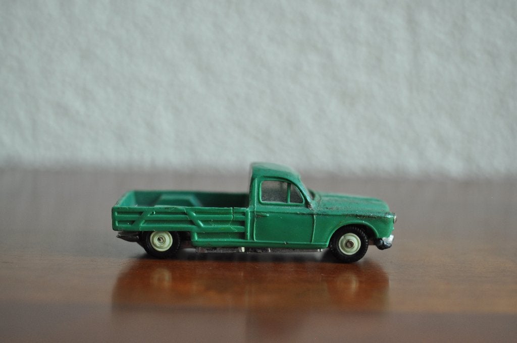Micro miniatures Norev Peugeot 403T4Z Renault Carvalle, Ophalen of Verzenden, Gebruikt, Auto, Overige merken
