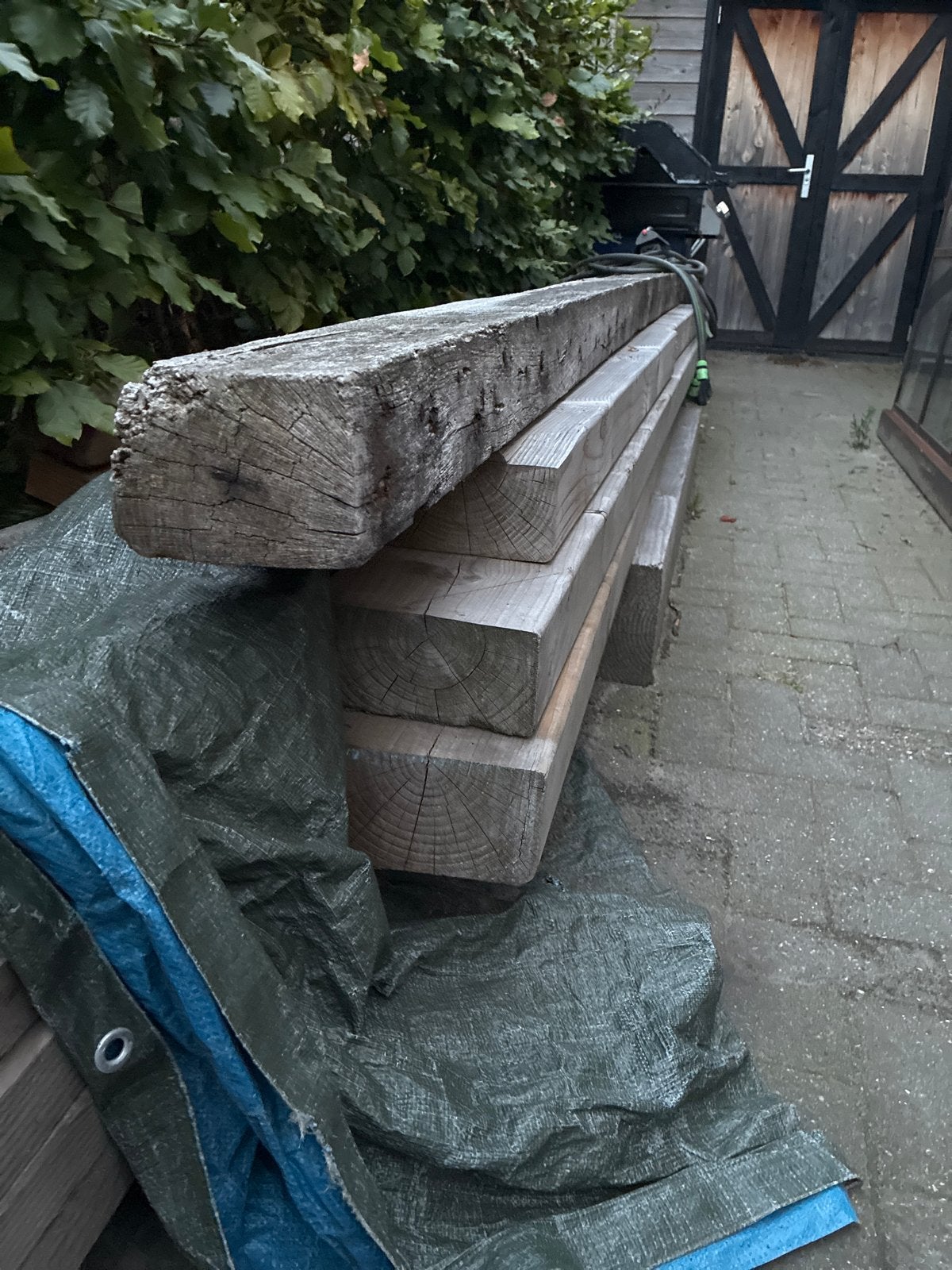 Stevige balken en bielzen van grenen, Douglas en eiken, Doe-het-zelf en Verbouw, Hout en Planken, Gebruikt, Grenen, Ophalen of Verzenden