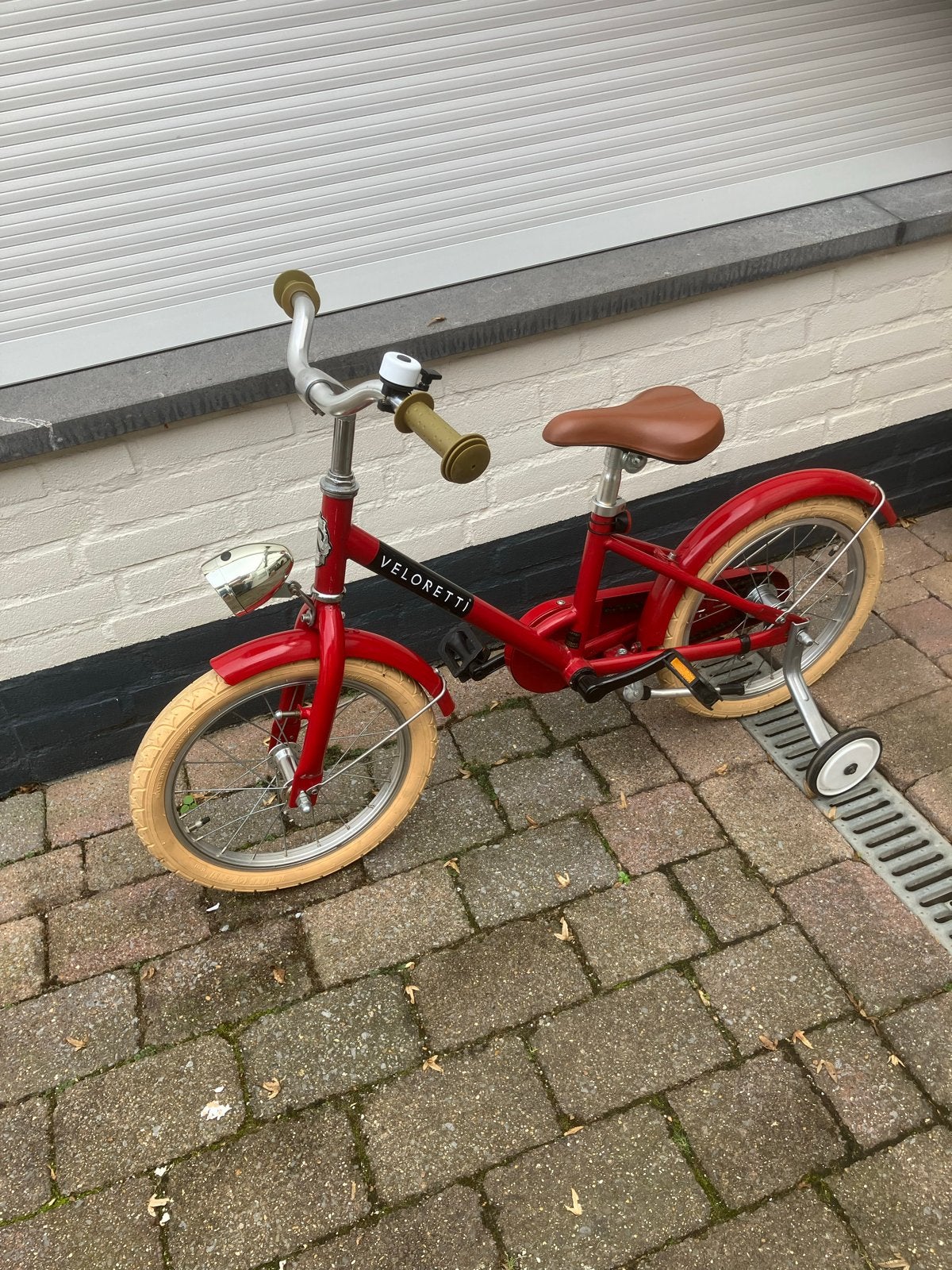 Veloretti Maxi Dakota Red izgs, Ophalen, Terugtraprem, Zijwieltjes, 16 tot 20 inch