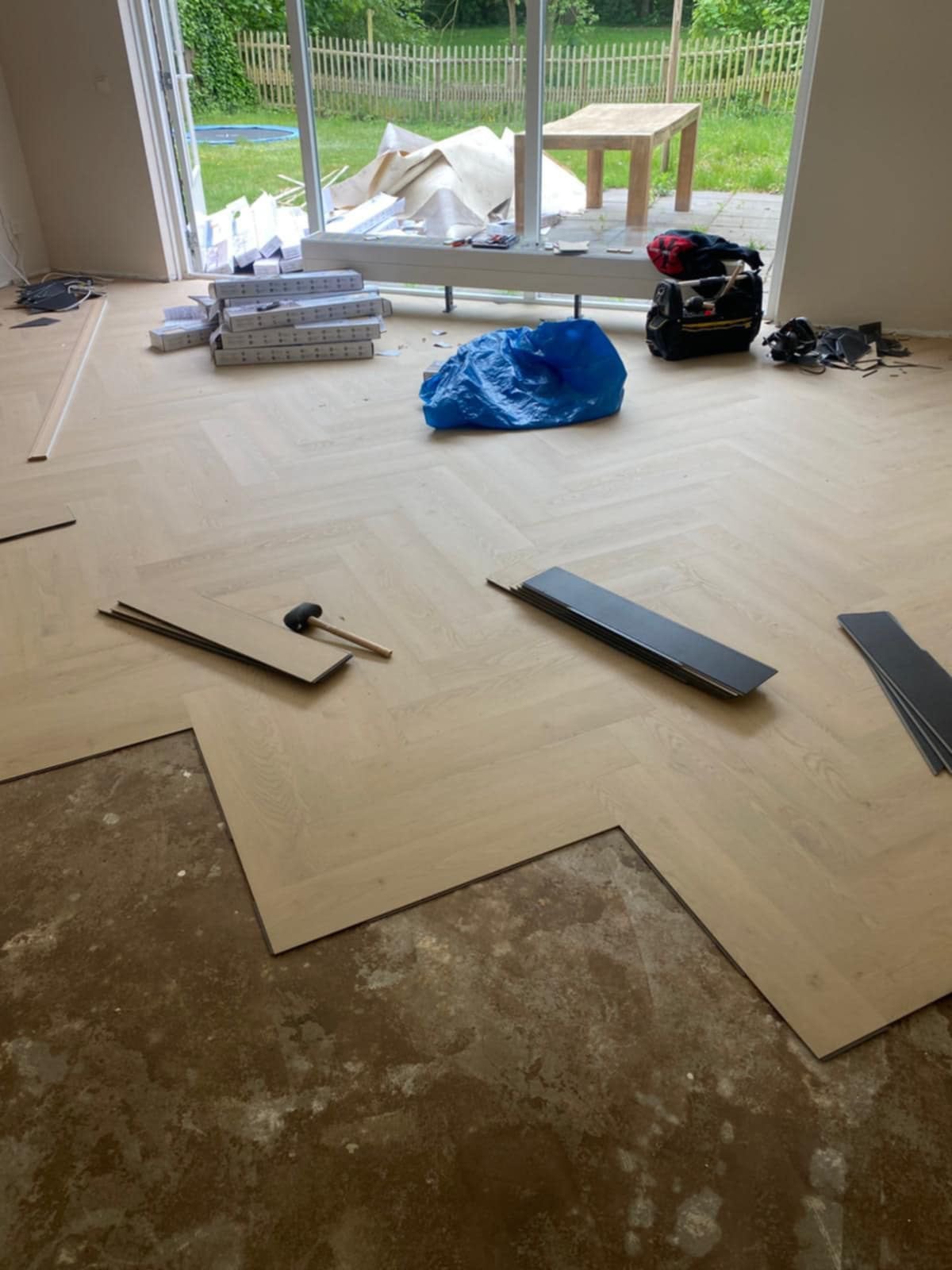 Vloerenlegger-Schilderwerk-Stuckwerk-Trapbekleding, Huis en Inrichting, Ophalen of Verzenden, Zo goed als nieuw, 75 m² of meer