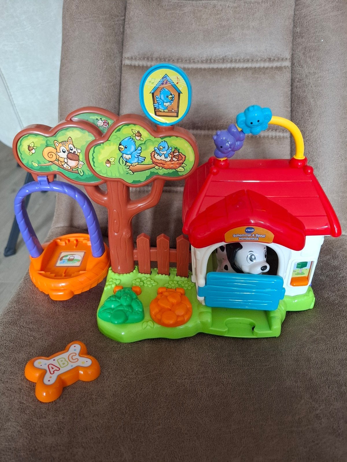 VTech Schommel & Speel Hondenhok - Zo goed als nieuw, Ophalen, Zo goed als nieuw, 6 maanden tot 2 jaar