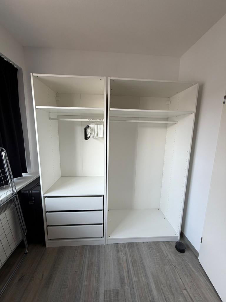 Witte kledingkast met lades en hangruimte, Overige materialen, Gebruikt, 100 tot 150 cm, Ophalen of Verzenden