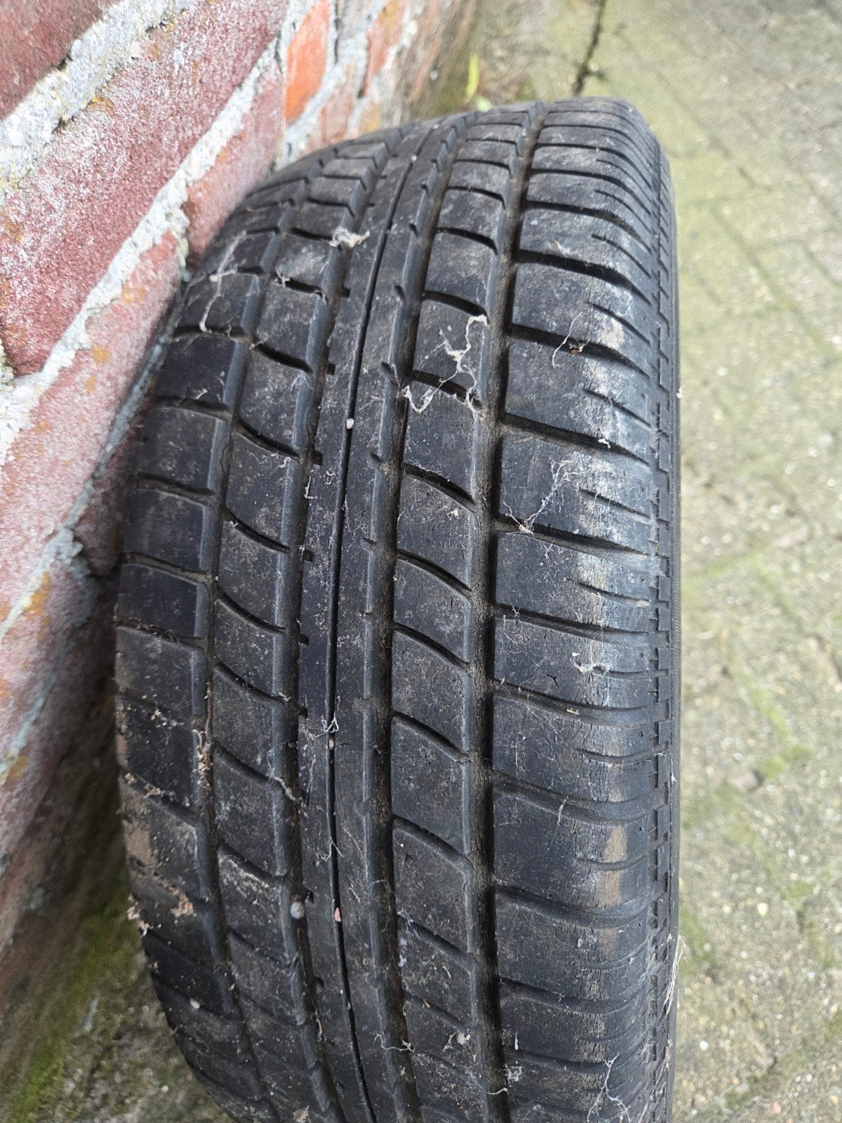 band+velg 195/40/R14 Opel 2x 4 gaats, Ophalen