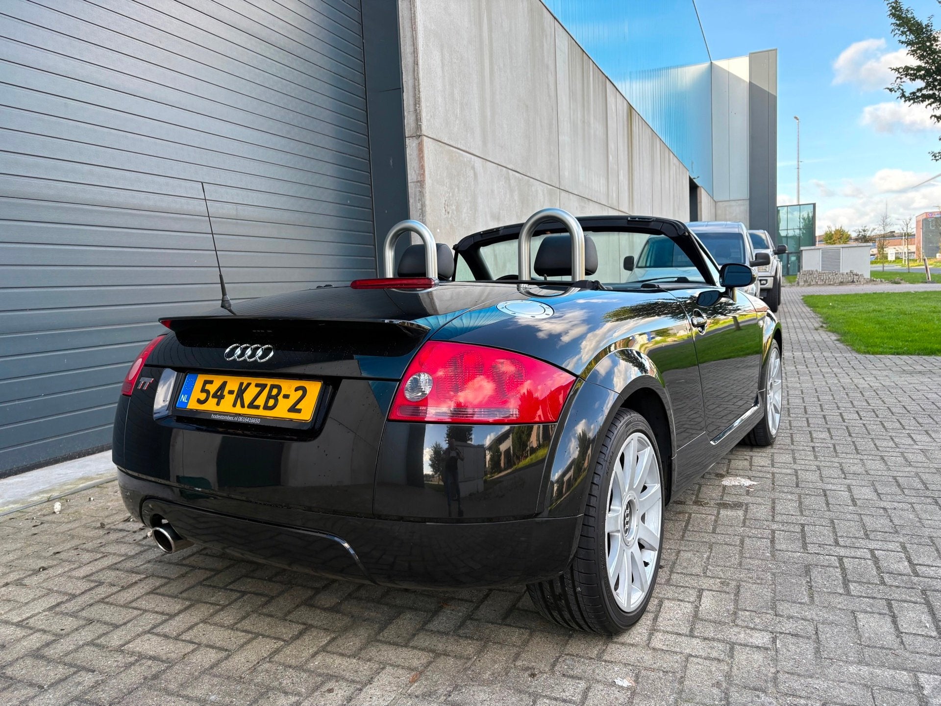 Audi TT Roadster 1.8 5V Turbo CLIMA LEDER APK, Auto's, Voorwielaandrijving, TT, Gebruikt, Zwart