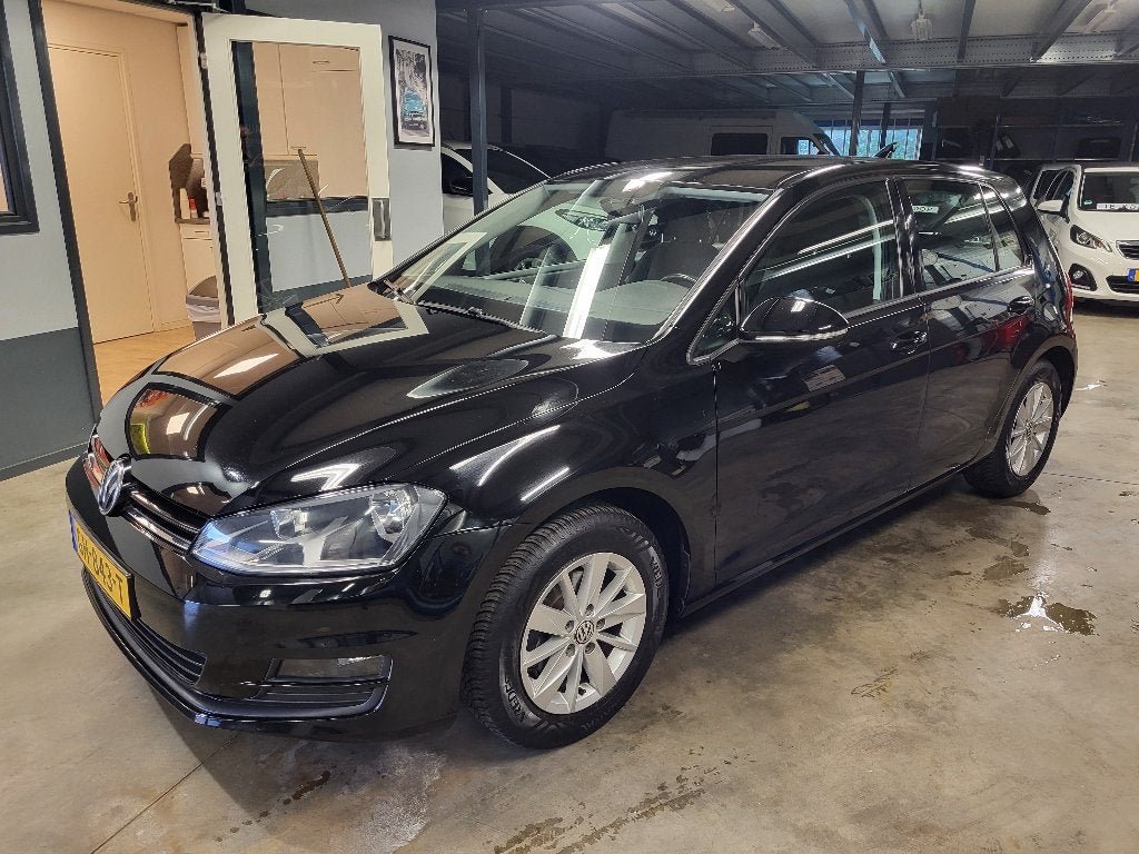 Volkswagen Golf 1.2 TSI Trendline 5-Drs. 2015 Zwart / Airco, Voorwielaandrijving, Stof, 4 cilinders, 610 kg