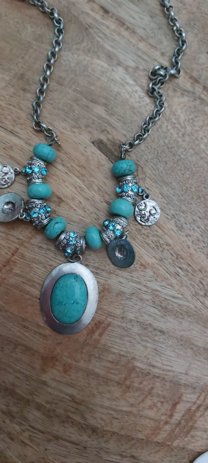 Zilverkleurige ketting met turquoise stenen en strass, Ophalen of Verzenden