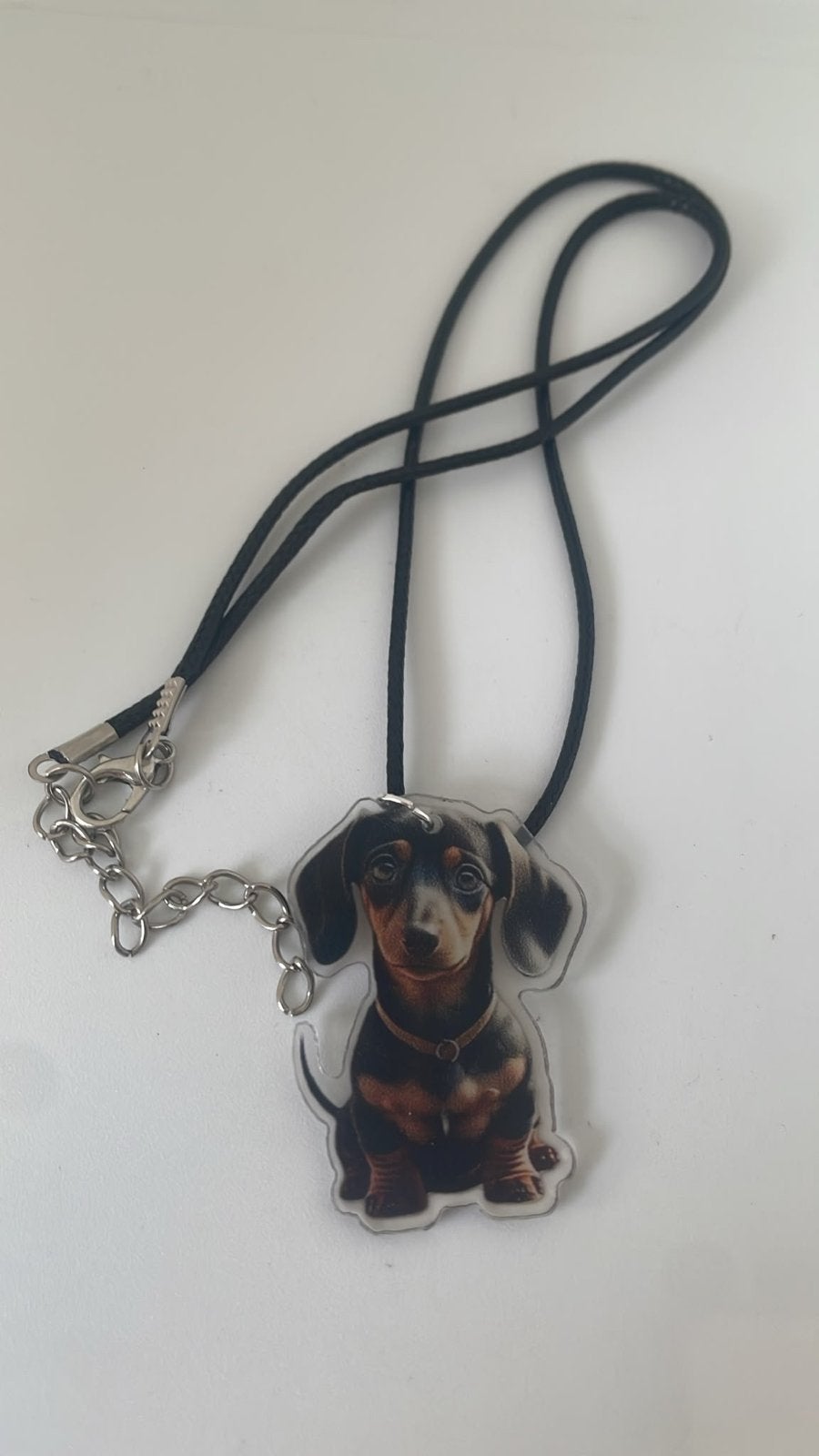 Nieuwe Teckel Ketting - Hanger met Hondje, Met hanger, Kunststof, Zwart, Nieuw