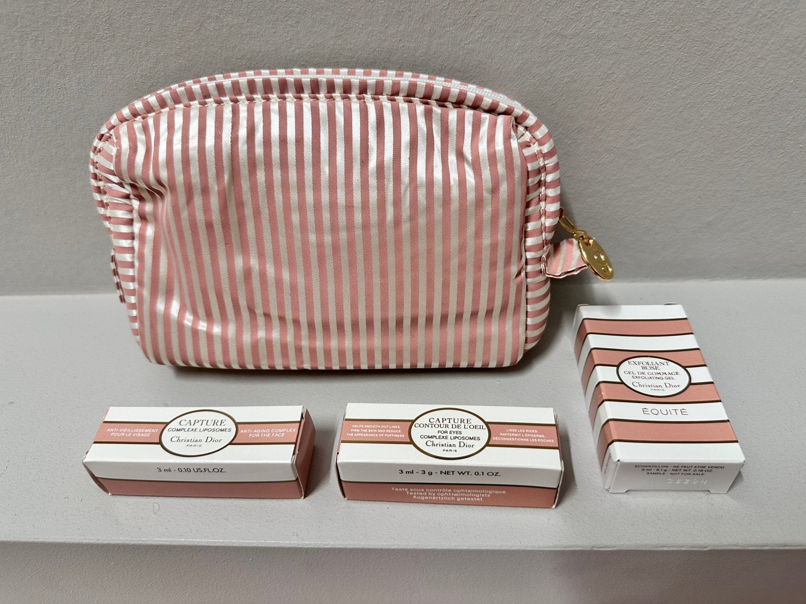 Vintage Christian Dior Beauty met samples originele CD-rits, Sieraden, Tassen en Uiterlijk, Toilettassen, Ophalen, Nieuw, Roze