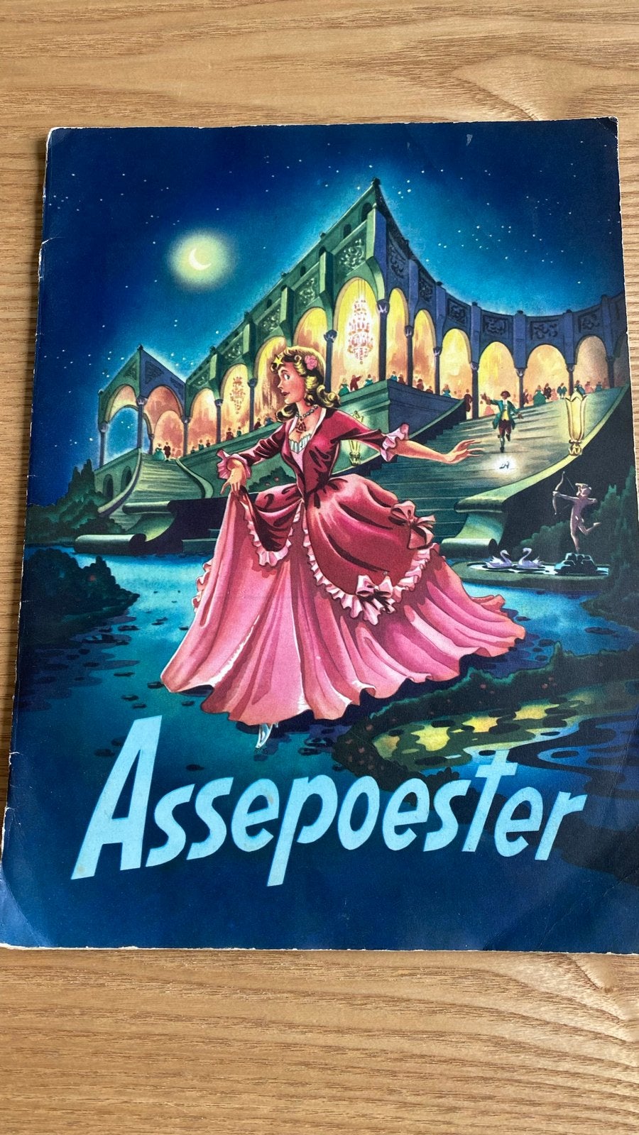 Assepoester  Douwe Egberts 1959 met Pop-up, Ophalen of Verzenden, Gelezen, Plaatjesalbum