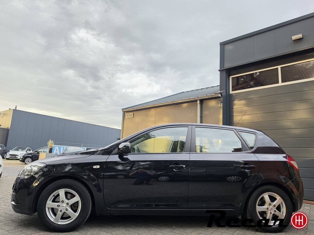 Kia cee'd - 1.4 CVVT X-tra/DealerOh/Airco/5Drs/126Nap, Auto's, 1163 kg, Euro 5, Gebruikt, 4 cilinders
