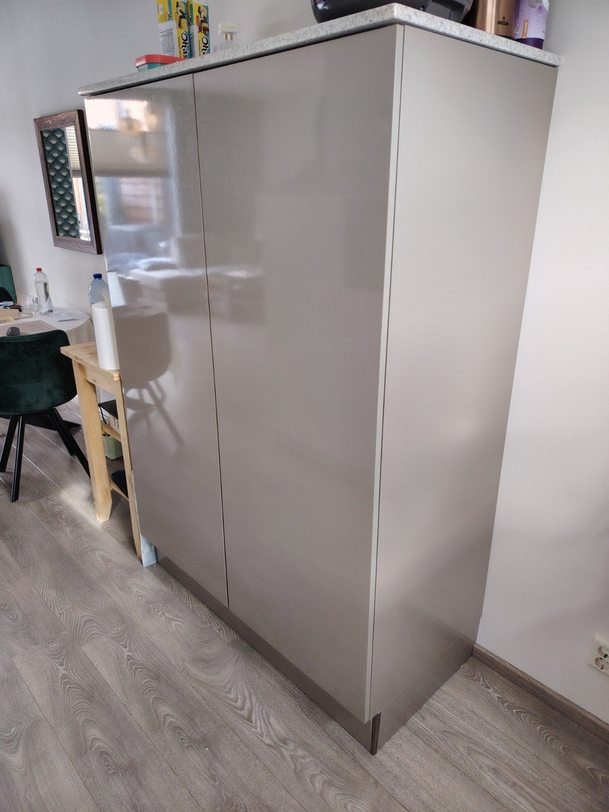 Keukenkast 2 deurs kleur bruin. B 120cm, H 175cm, D 60cm, Huis en Inrichting, Keuken | Keukenelementen, Ophalen, 100 tot 150 cm