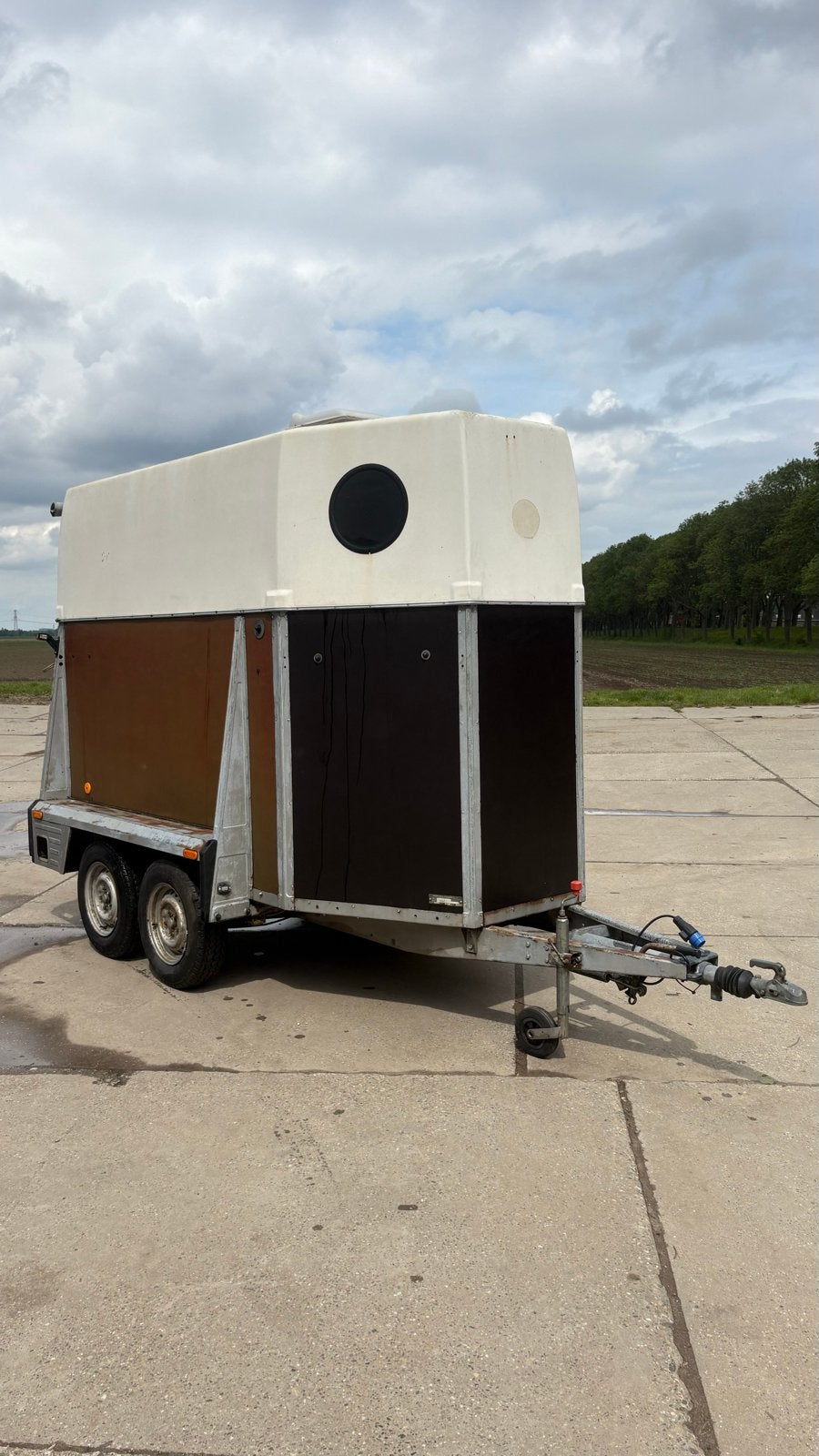 Westfalia Paardentrailer, Dieren en Toebehoren, Paarden en Pony's | Trailers en Aanhangwagens, Ophalen, Gebruikt, Hout, 1½-paards trailer