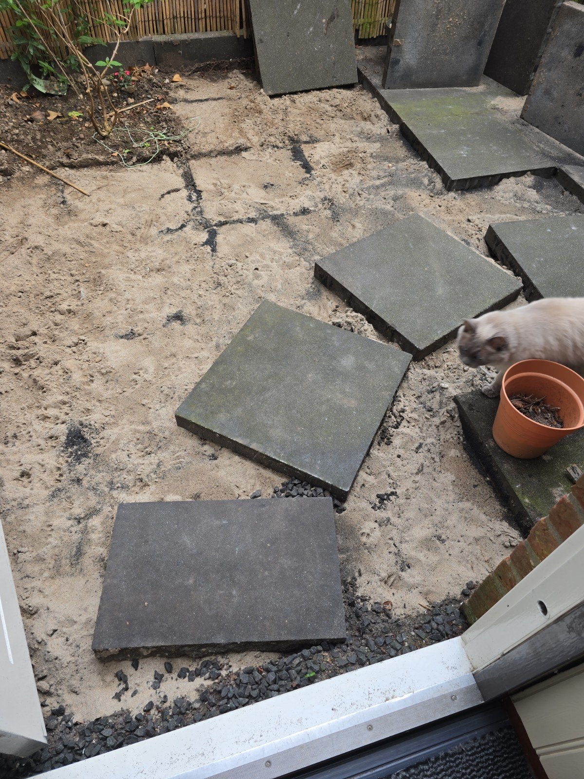 16 tuintegels 50x50 cm gratis af te halen, Tuin en Terras, Ophalen, Gebruikt, 5 tot 10 m², Beton