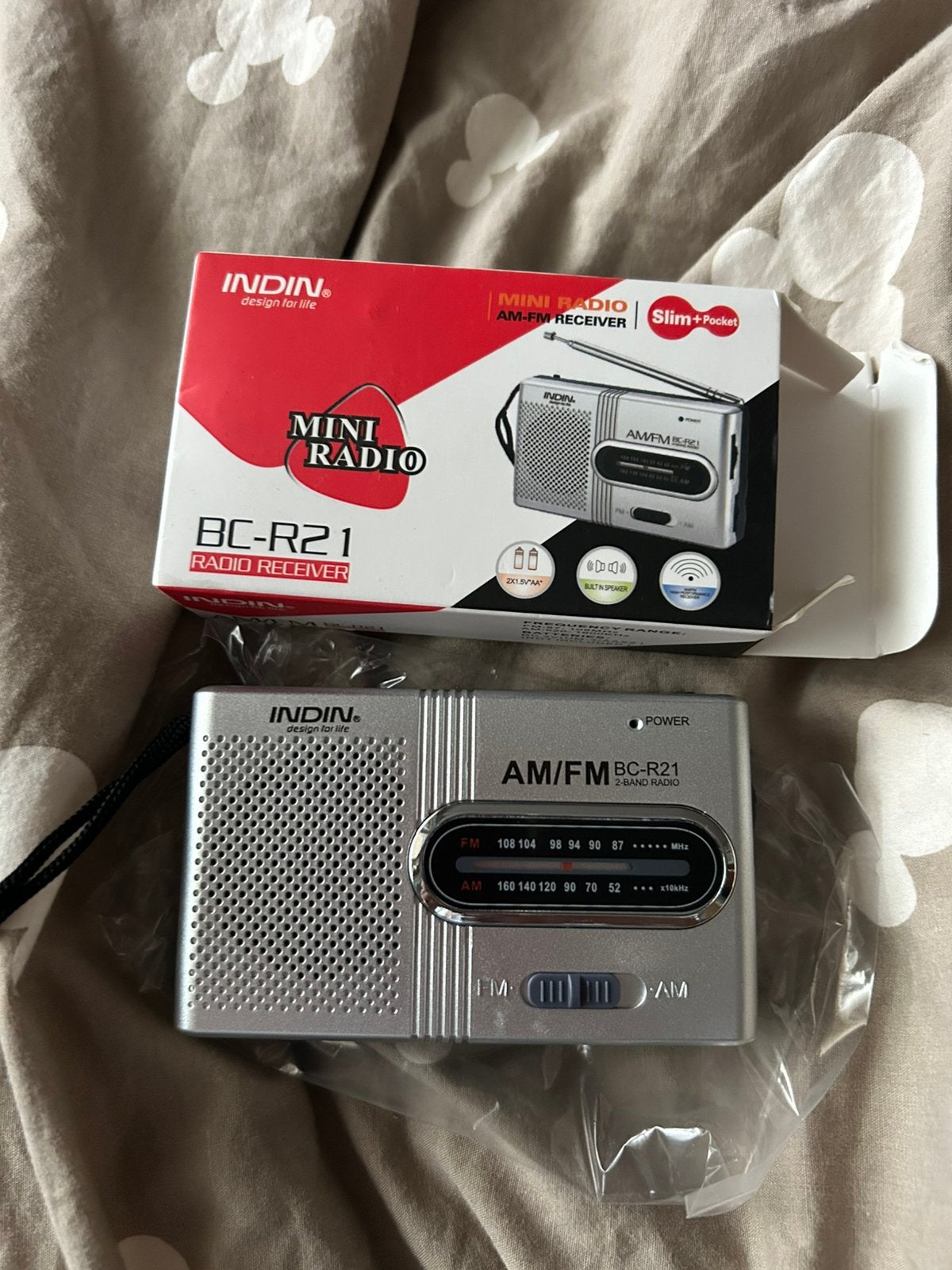 Kleine transistor radio, Ophalen of Verzenden, Zo goed als nieuw