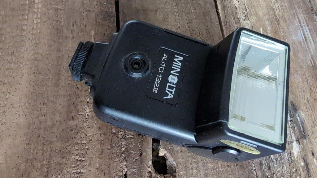 Minolta Auto 132x Flitser - Draaibaar, Ophalen of Verzenden