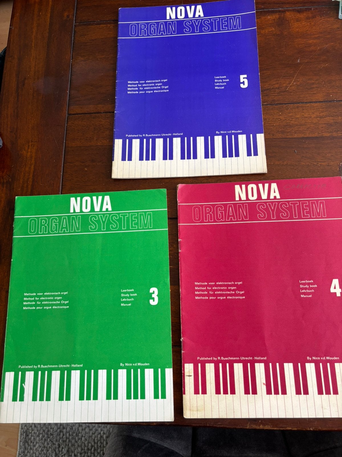 NOVA LEERBOEK (ELECTRONISCH) ORGELdeel 3,4,5 ( zie foto’s ), Muziek en Instrumenten, Gebruikt, Klassiek, Les of Cursus, Ophalen of Verzenden
