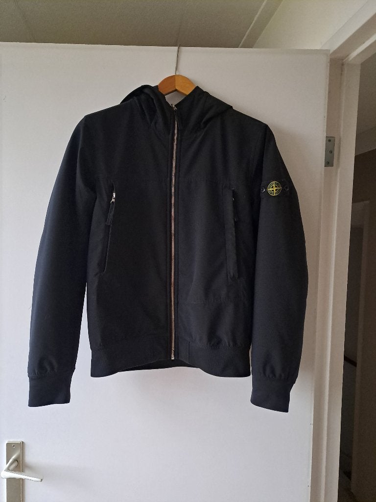 Stone Island winterjas met capuchon, zwart, maat 170:, Ophalen, Gebruikt, Stone Island, Jongen