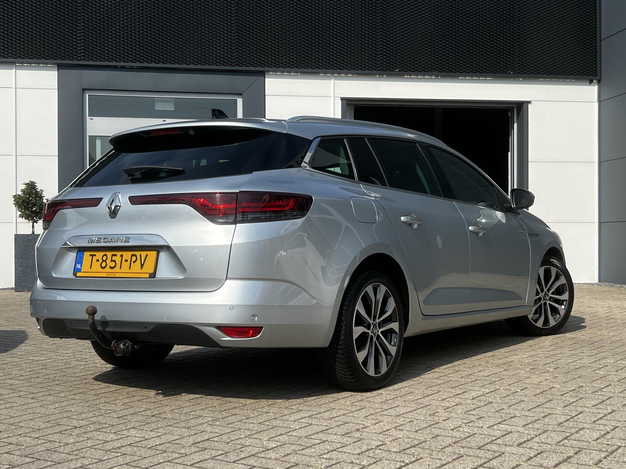 Renault Mégane Estate 1.3 TCe 140 Techno | Automaat | Trekh, Stof, Gebruikt, 4 cilinders, Met garantie (alle)