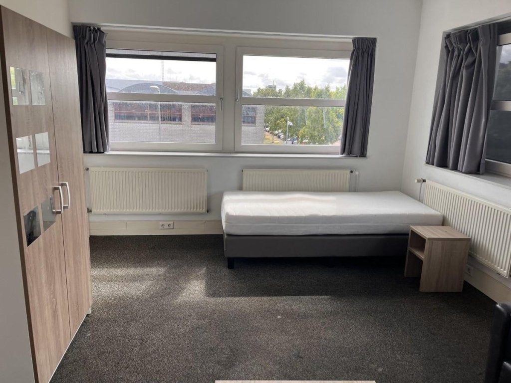 NIEUW! Woonruimte te huur Duivendrechtsekade, Amsterdam