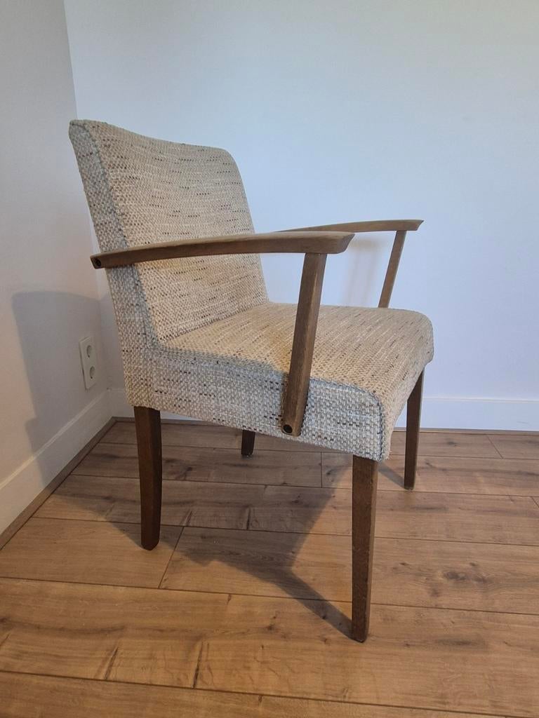 Beige stoffen Mobitec stoel, Huis en Inrichting, Stoelen, Ophalen of Verzenden, Overige kleuren, Eén