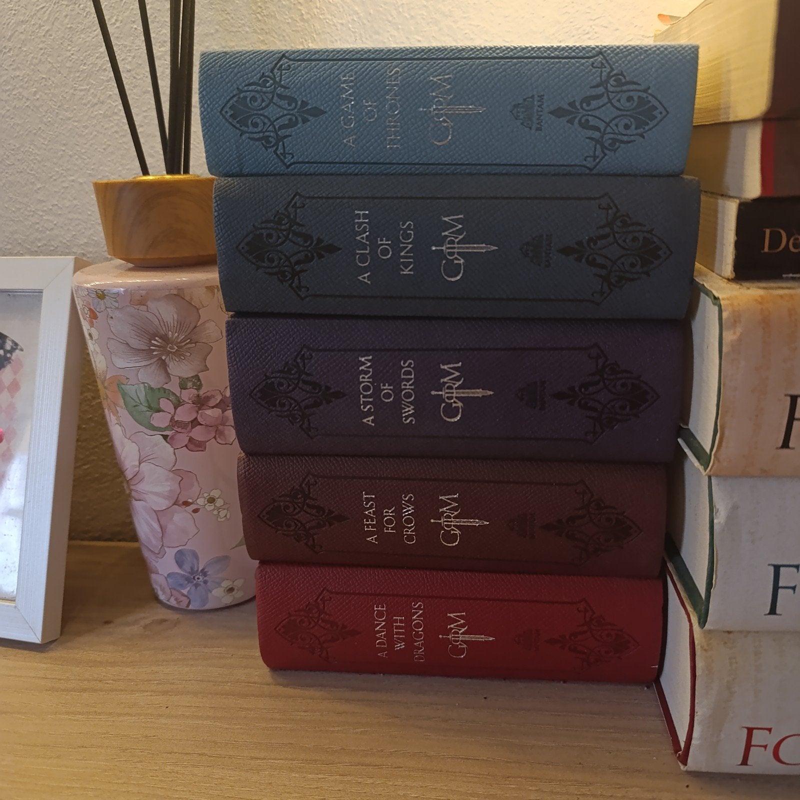 Game of Thrones boeken 1-5 leer gebonden (George R.R. Martin, Ophalen, Gelezen, George R.R. Martin, Amerika