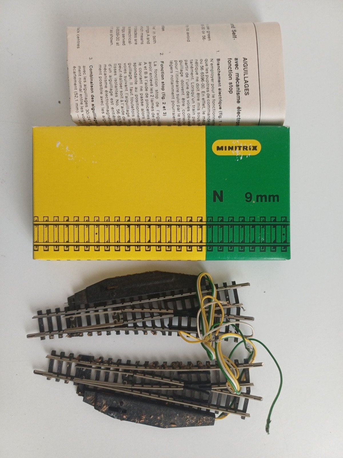 Minitrix wissels elektrisch 4964 + 4965 N, Hobby en Vrije tijd, Modeltreinen | N-Spoor, Gebruikt, Gelijkstroom, Trix, Rails