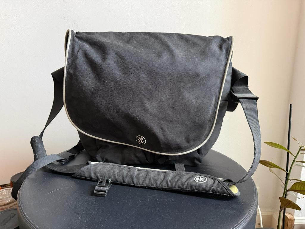 Crumpler Cameratas - Ruim, Robuust & Comfortabel, Ophalen of Verzenden