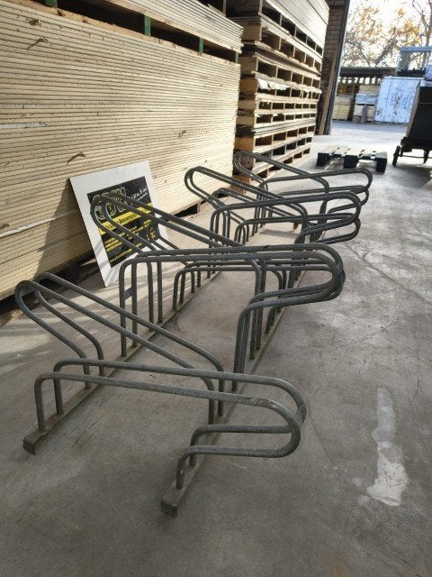 fietsenrek voor 13 fietsen 194 cm lang, fietsen rek,  beugel, Ophalen, Gebruikt