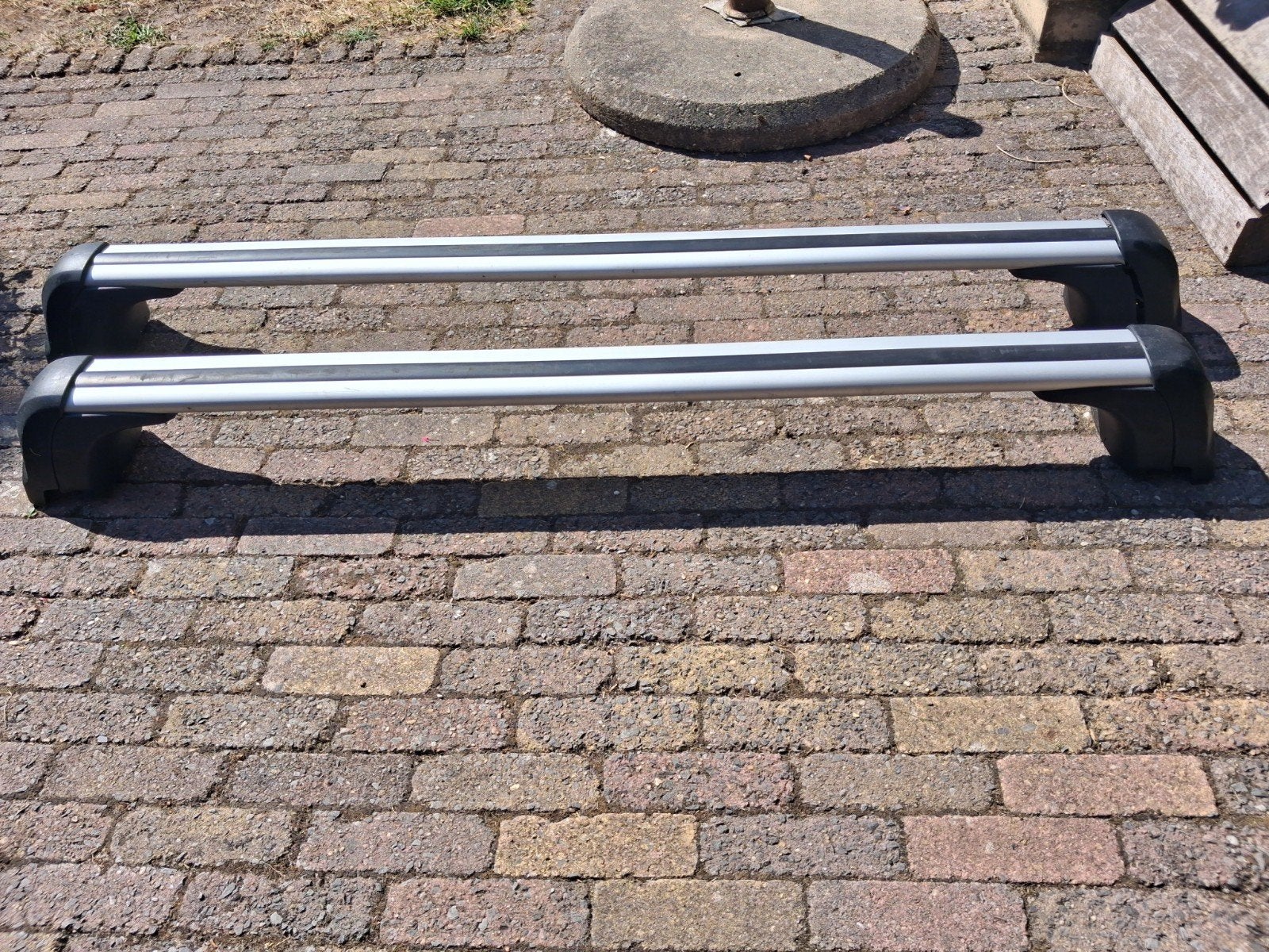 Originele Nissan Qashqai J12 dakdragers, Ophalen