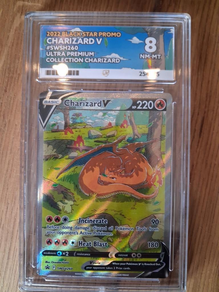 Pokemon Charizard V - PSA 8, Ophalen of Verzenden