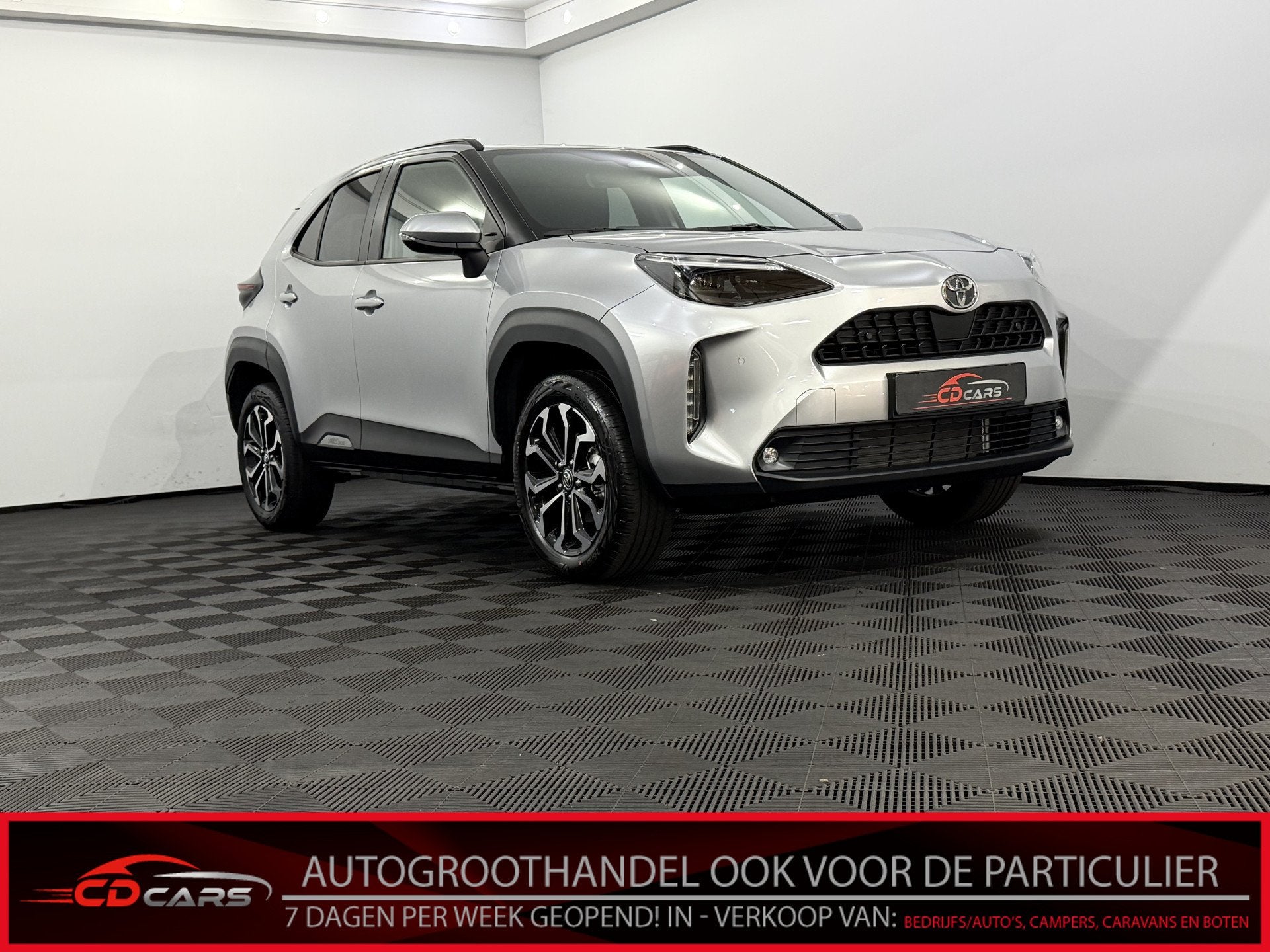 Toyota Yaris Cross 1.5 Hybrid 130 Executive Camera, Navi, St, Stof, Gebruikt, 1490 cc, Bedrijf