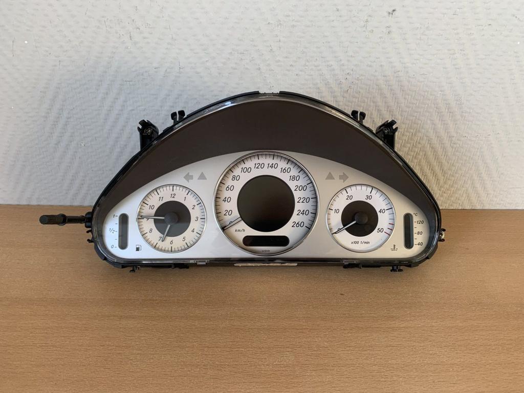 kilometerteller mercedes W211 E klasse diesel A2115402548, Auto-onderdelen, Dashboard en Schakelaars, Gebruikt, -, Ophalen of Verzenden