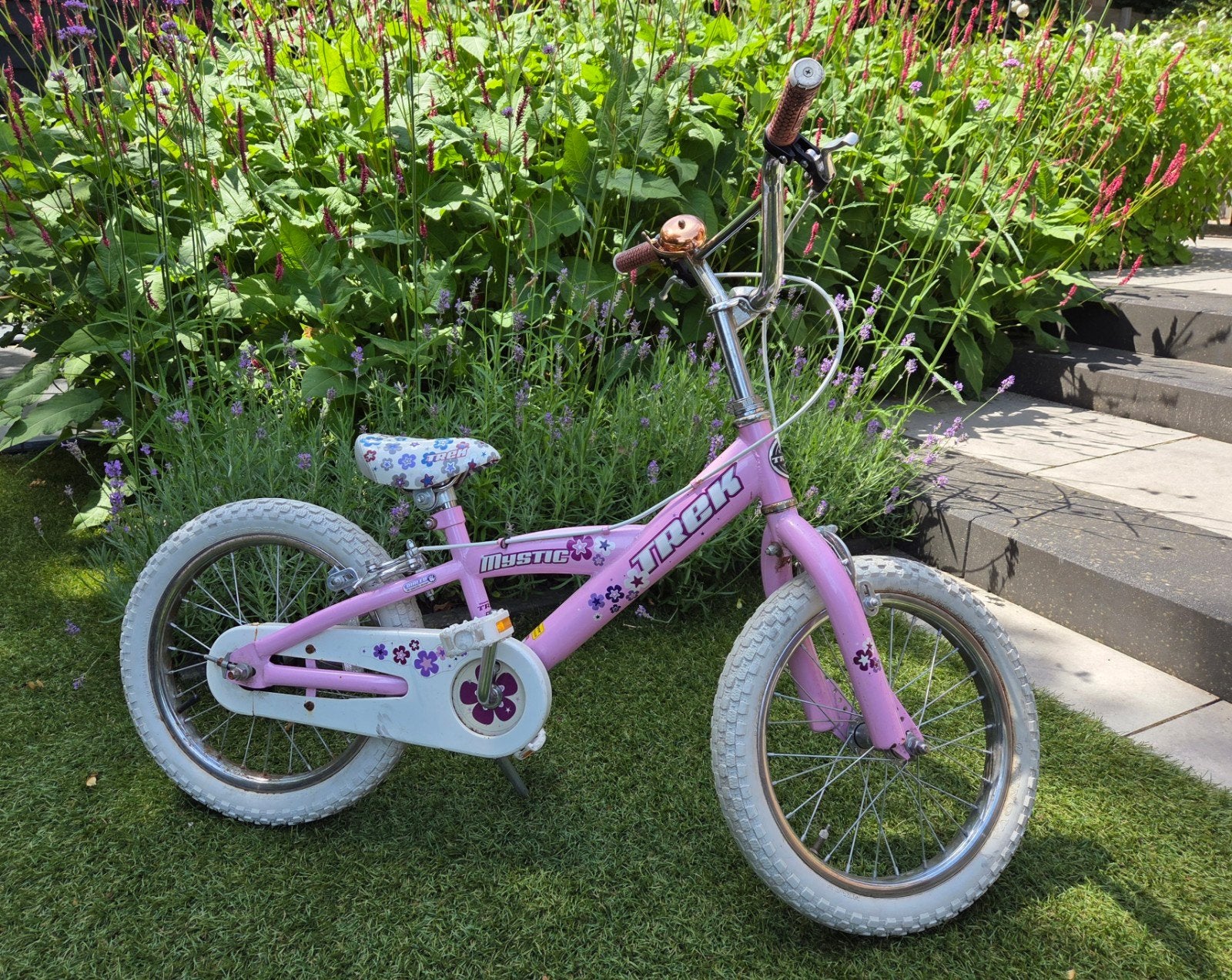Stoere Trek 16" meisjesfiets, Fietsen en Brommers, Fietsen | Kinderfietsjes, Ophalen, Velgrem, Trek, 16 tot 20 inch