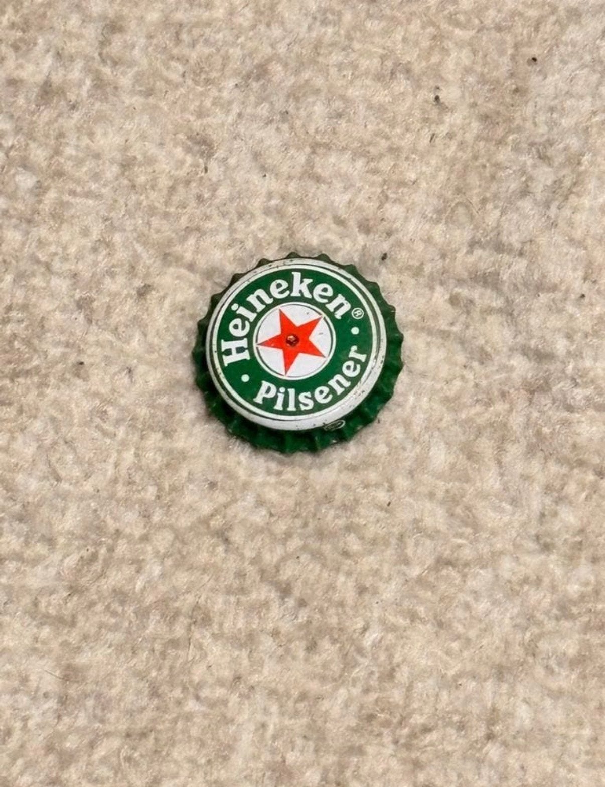 Heineken Pilsener Flesdop Button, Ophalen of Verzenden, Gebruikt, Merk, Button