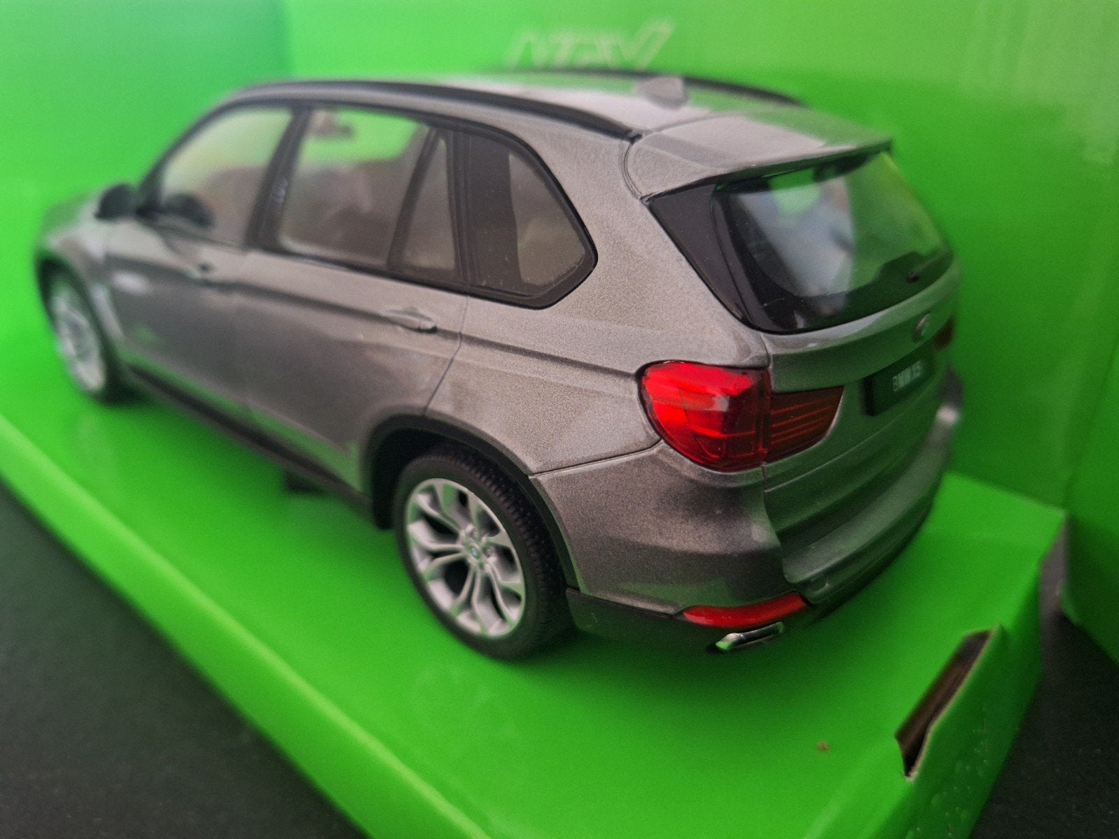 BMW X5 2015 Schaal 1:24, Auto, Nieuw, Ophalen of Verzenden, Welly