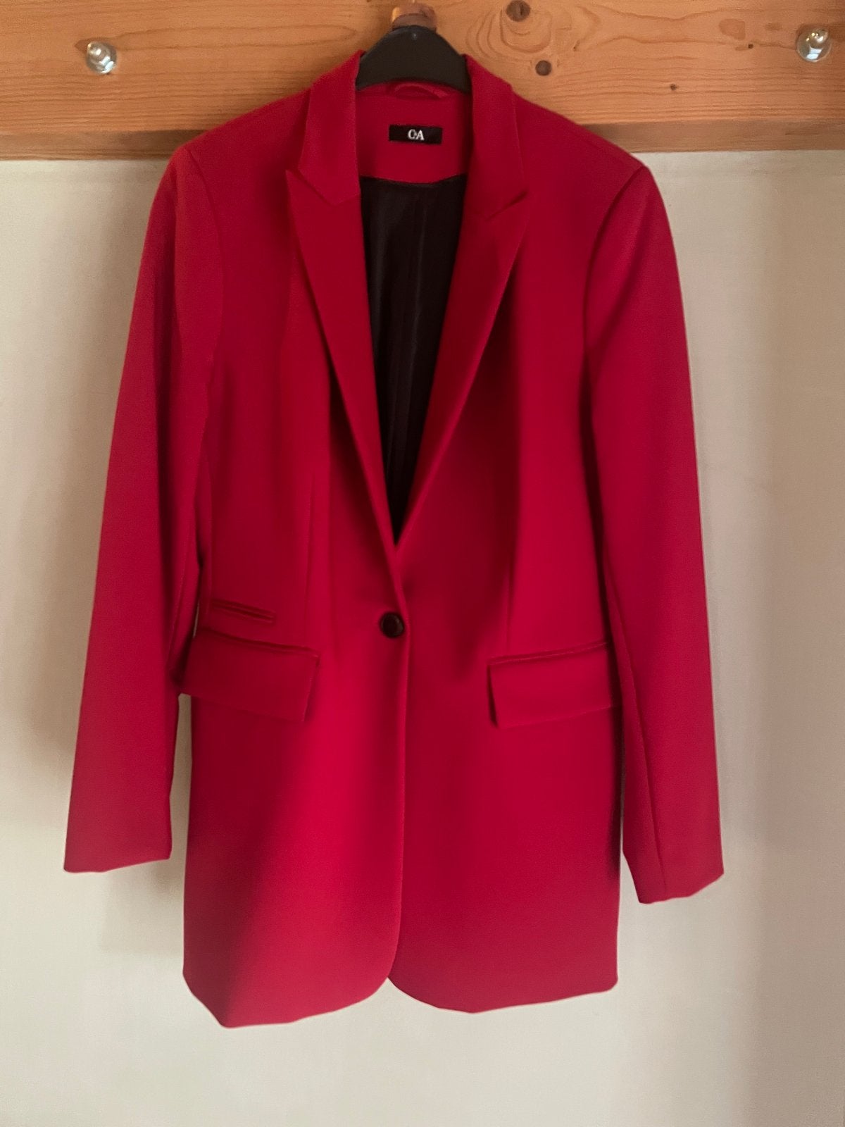 Zo goed als nieuwe rode blazer van C&A, maat 42, Kleding | Dames, Maat 42/44 (L), Ophalen of Verzenden, Zo goed als nieuw, Jasje