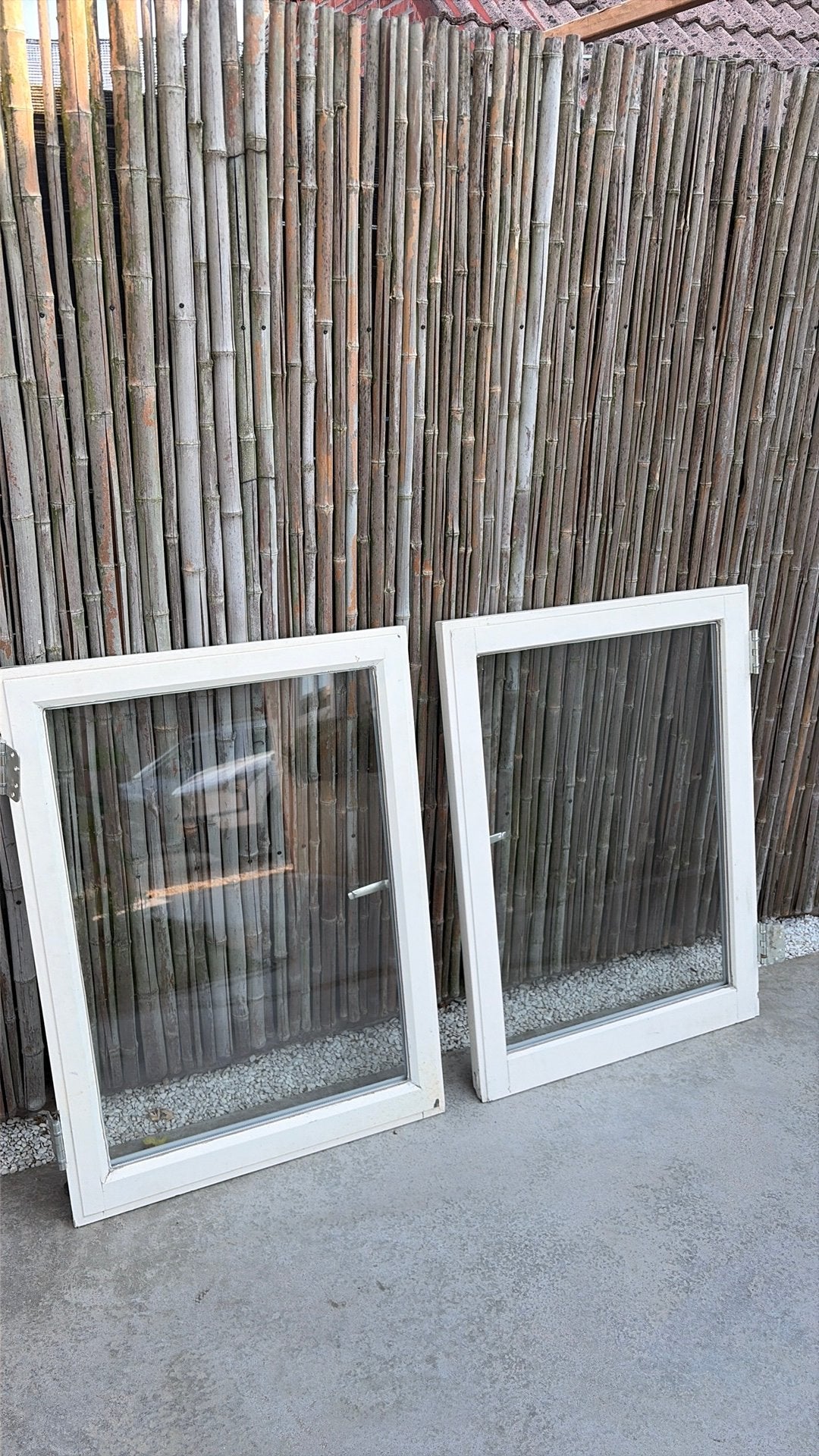 2 hardhouten draairamen voorzien van HR++ dubbel glas, Ophalen, Gebruikt, Minder dan 75 cm, Raamkozijn