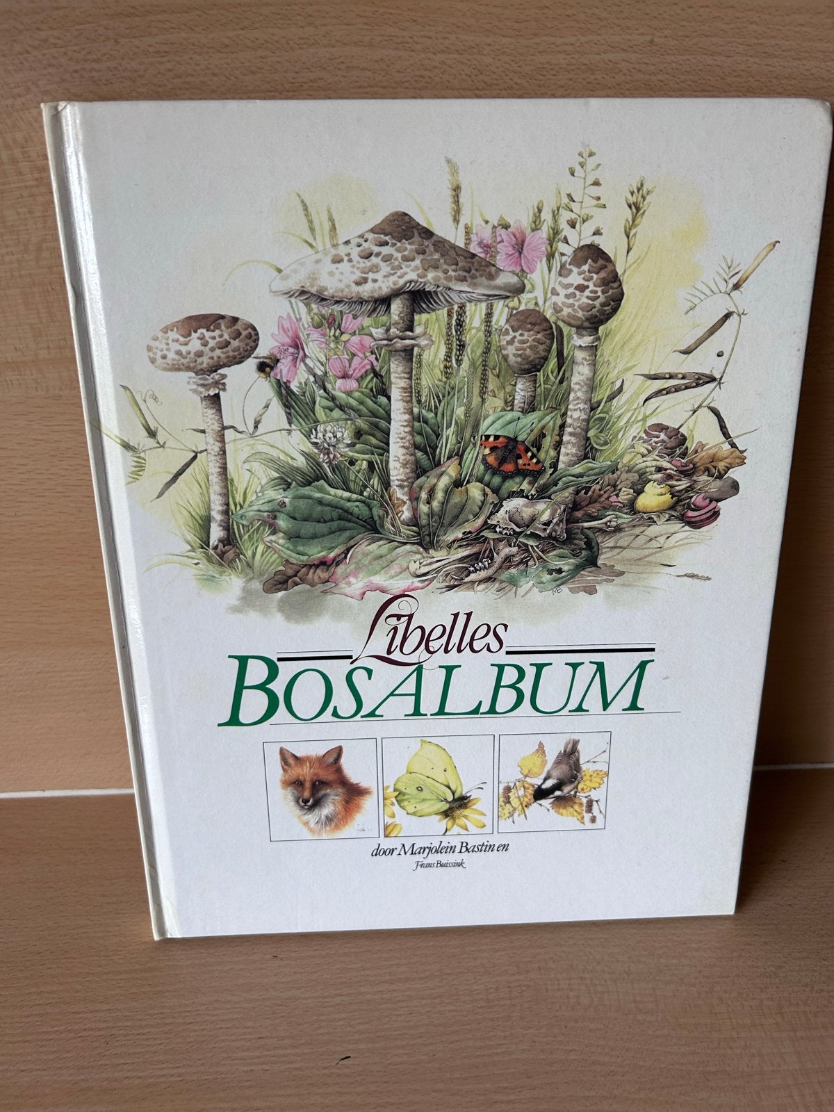 Libelles Bosalbum - Marjolein Bastin & Frans Buissink, Boeken, Ophalen of Verzenden, Zo goed als nieuw, Natuur algemeen
