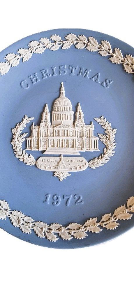 Bord in Engels Wedgwood porselein 1972., Ophalen of Verzenden, Zo goed als nieuw, Overige typen