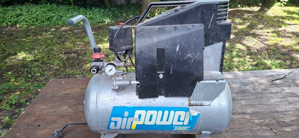 Compressor, Doe-het-zelf en Verbouw, Compressors, Ophalen, Gebruikt, 6 tot 10 bar, 200 tot 400 liter/min