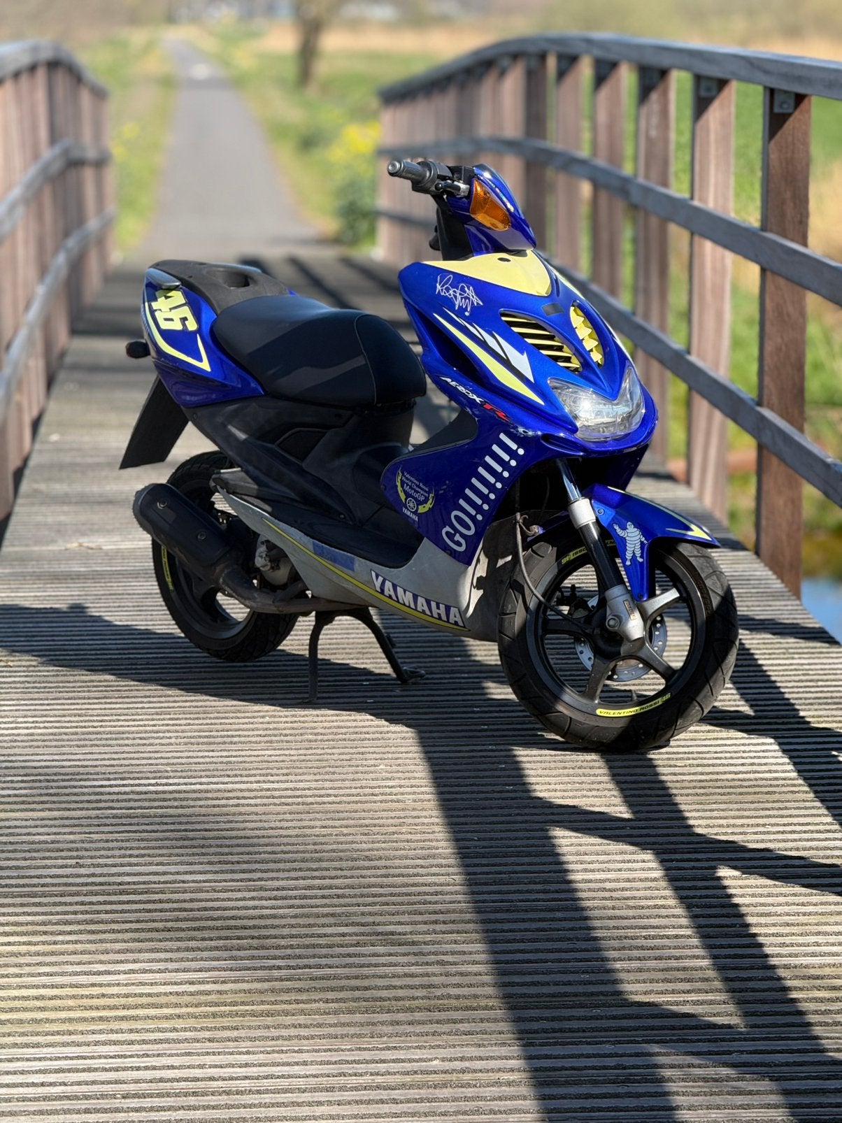 Aerox valentino rossi, Fietsen en Brommers, Scooters | Yamaha, Ophalen, Zo goed als nieuw, Benzine, Aerox