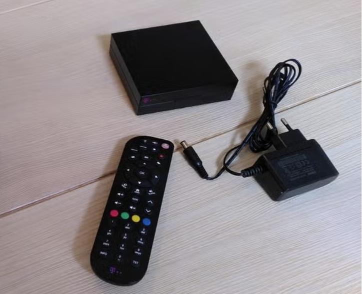 Tv-kastje Amino Aria 610X + afstandsbediening, Ophalen of Verzenden, Zo goed als nieuw, Decoder
